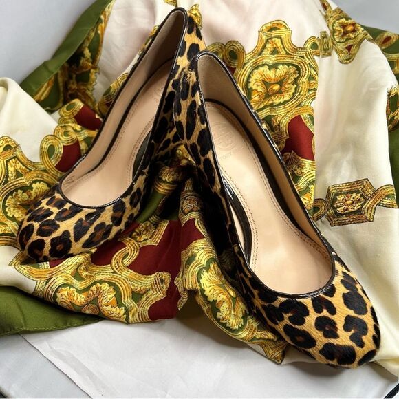 Tory Burch Astoria leopard Print Calf Hair Wedge Heels - Picture 2 of 16